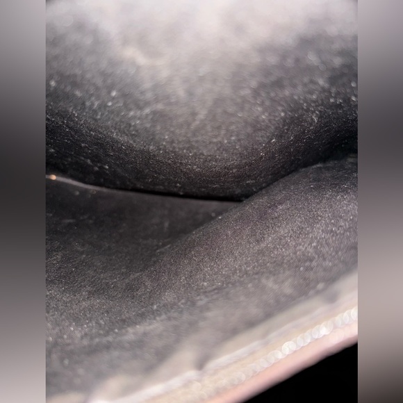 YSL leather handbag. Satin interior. In GUC. Has rubbing on corners. CLR price - Picture 8 of 14